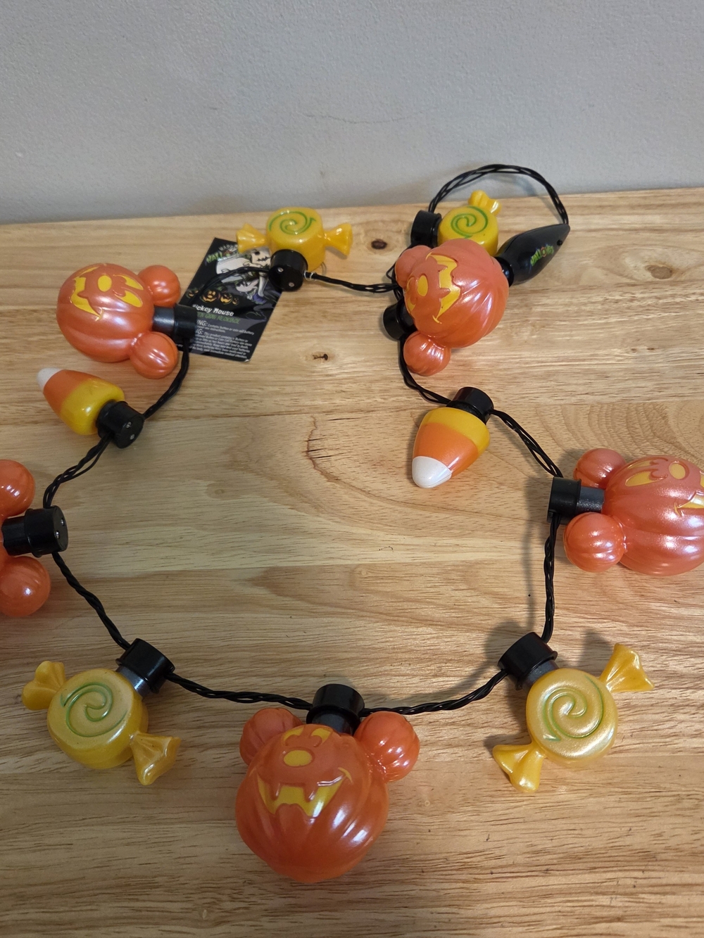 Disney Halloween Candy Pumpkin Light Necklace - New